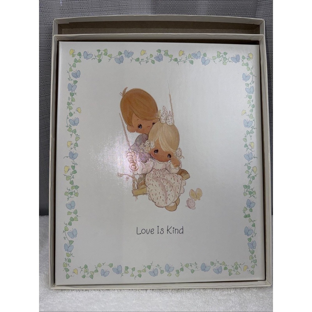 Vtg Precious Moments Hallmark Keepsake 1992 Love Is Kind Photo Album NIB